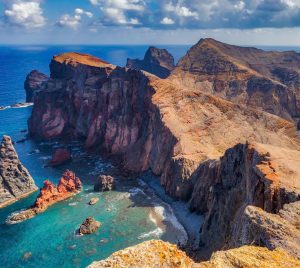 Hyrbil & biluthyrning på Madeira