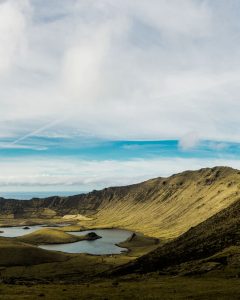 Biluthyrning & hyrbil Corvo flygplats